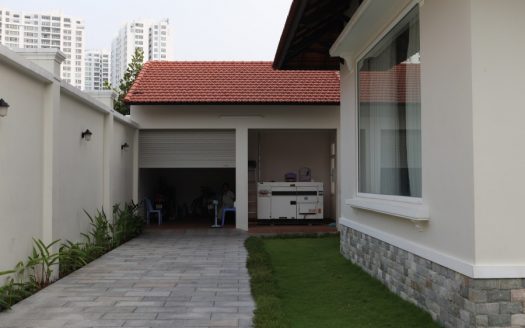 ID: 898 | Modern and luxury villa in a compound in Thao Dien