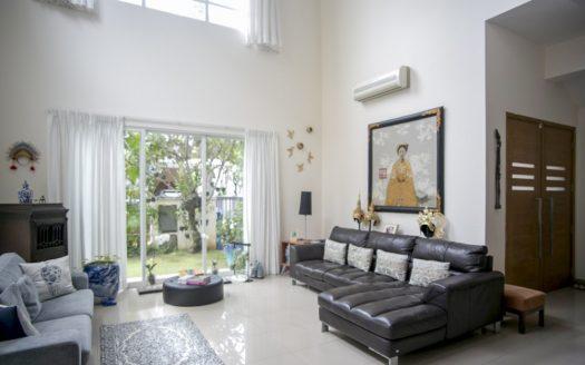 ID: 1044 | Villa Riviera | One of the few with a large garden!