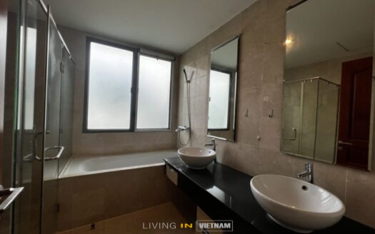 ID: 226 | Villa Riviera compound HCMC District 2 | 4-BR unfurnished house for rent