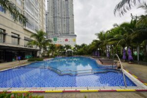 Saigon Pearl swimming pool