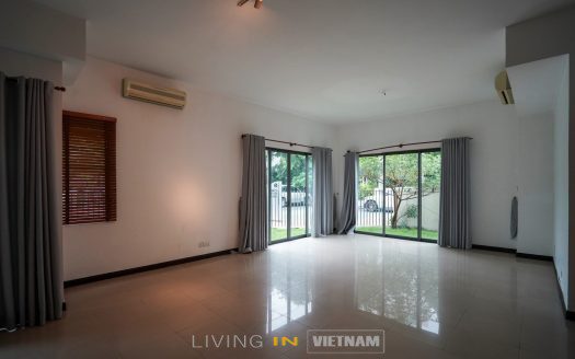 ID: 315 | Villa Riviera | 5-Bedroom unfurnished house for rent