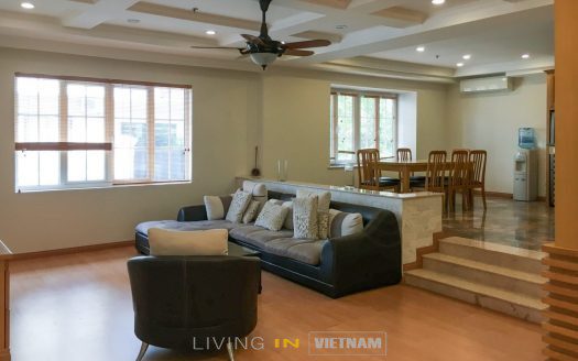 ID: 301 | 140m2 apartment for rent in Saigon