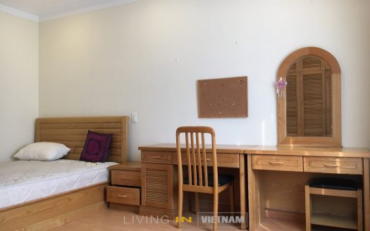 ID: 301 | 140m2 apartment for rent in Saigon