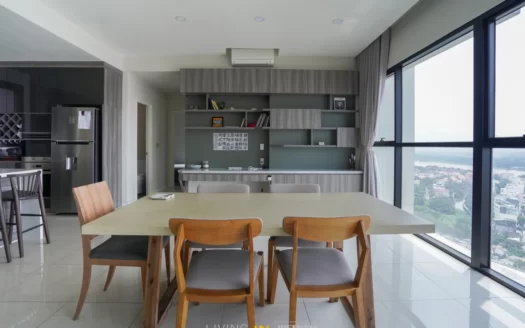 ID: 350 | The Ascent | Large 2 Bedroom flat with river view in D2