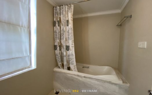 ID: 1910 | 3 bedroom compound house for rent in HCMC – Shared swimming pool