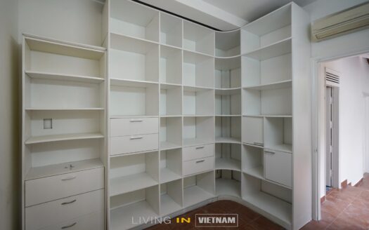 ID: 1171 | 5-Bedroom house on Tran Nao