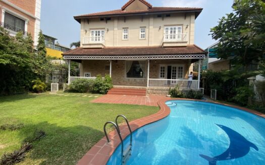 ID: 768 | 5 bedroom villa for rent in Saigon