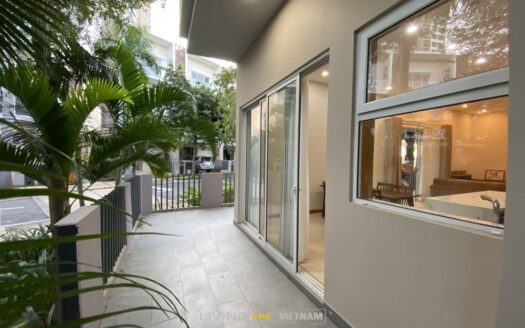 ID: 2021 | Palm Residence: Modern 3-Bedroom house for rent