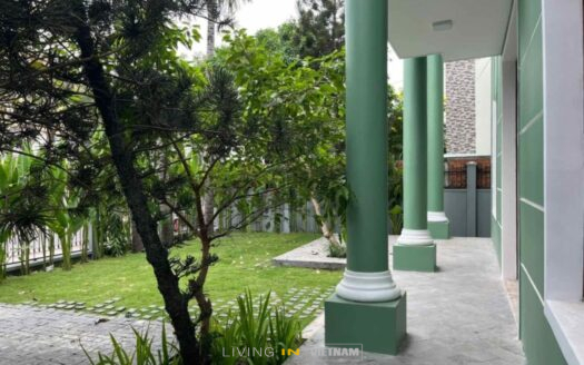 ID: 2300 | House with garden for rent near Vinh Phuc City