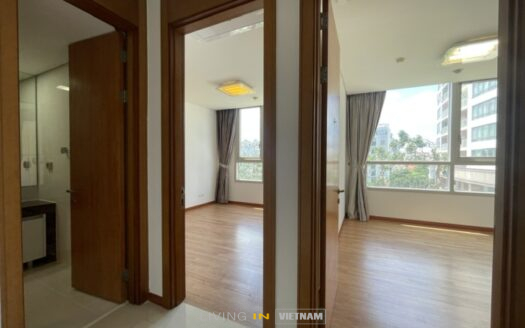 ID: 2501| Xi Riverview Palace: 3-BR apartment for rent